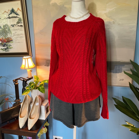 Joe Fresh Vibrant Red Women's Crew Neck Sweater - Picture 1 of 7